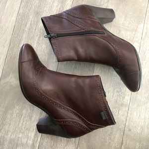 Leather Camper booties